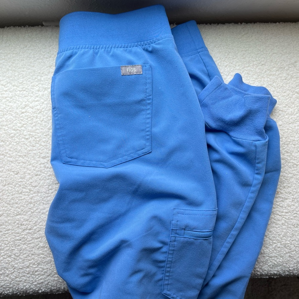 FIGS ZAMORA CEIL BLUE JOGGERS MID RISE: SMALL/PETITE